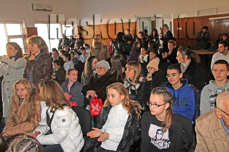 Награди Награди