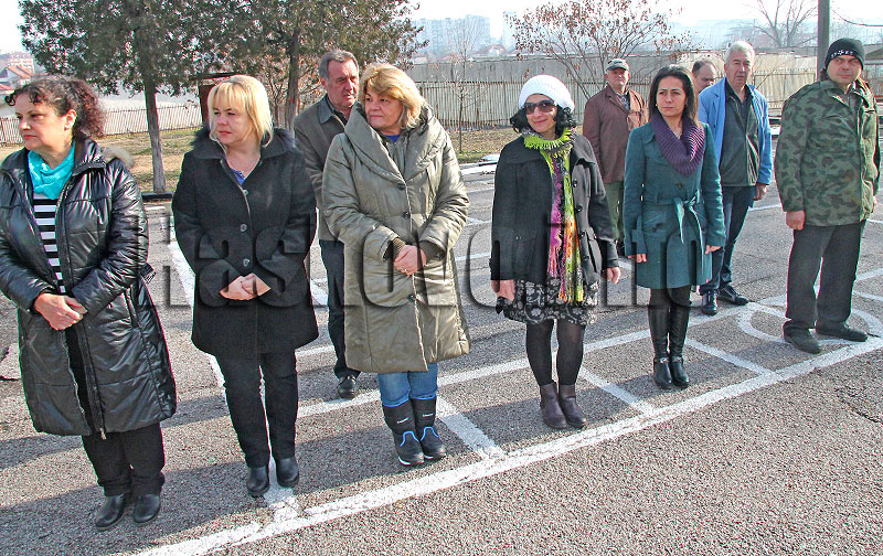 Военни Военни