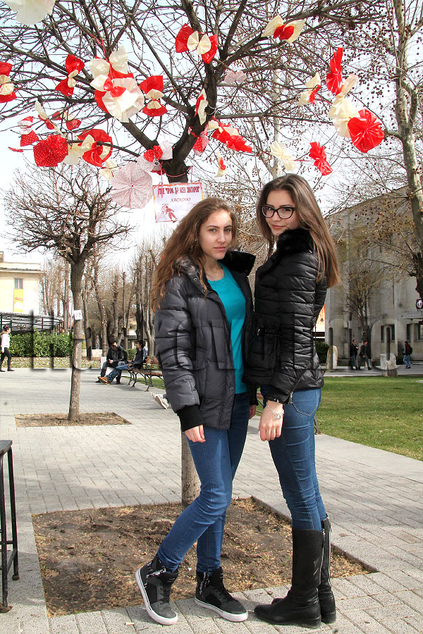 Мартеници Мартеници