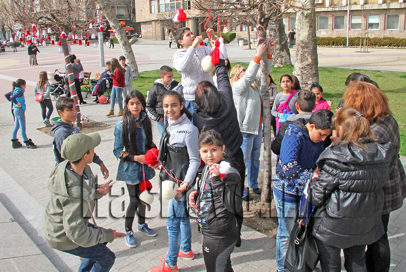 Мартеници Мартеници