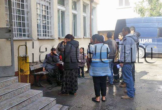 Мигранти, архив