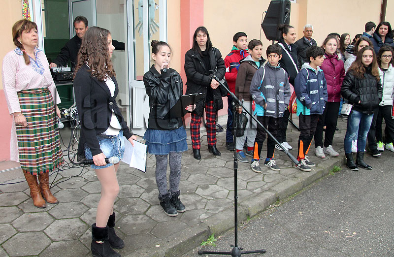 Обичай Обичай