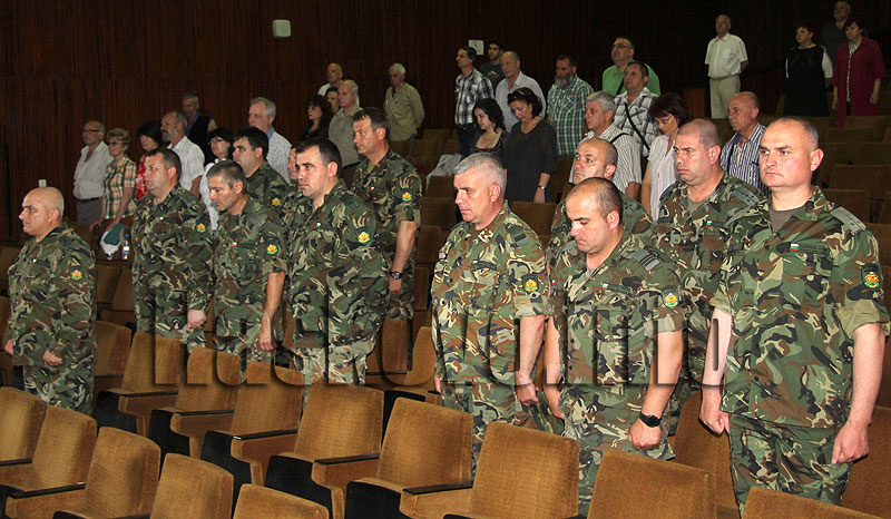 Премиера Премиера