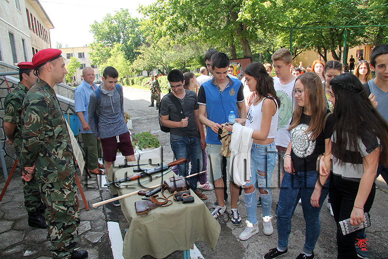 Поделение Поделение