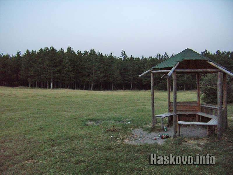 Самотната беседка Самотната беседка