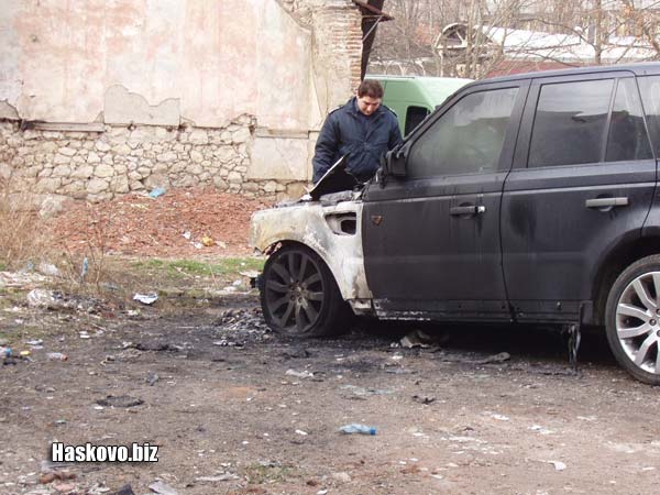 Полицията тепърва ще установява причините за пожара