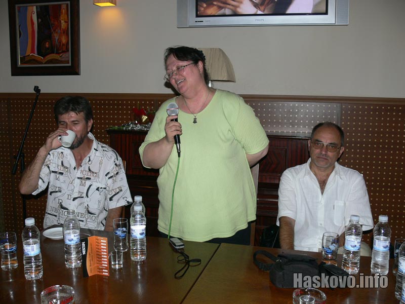 Атанас Капралов, Ваня Костова и Вячеслав Кушев