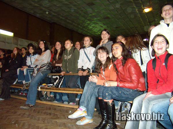 Деца Деца