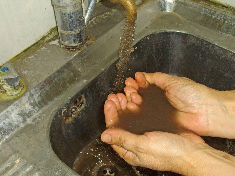 Мръсна вода