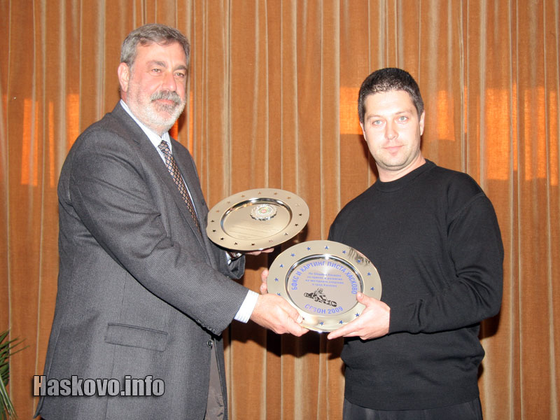 Иван Бакърджиев връчи плакетите на кмета