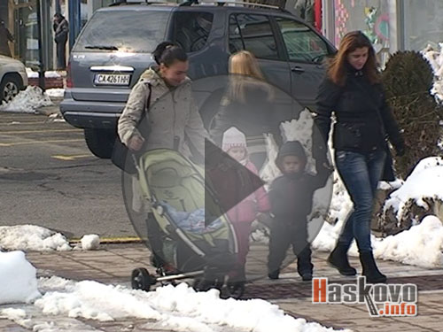 Майките за майчинството